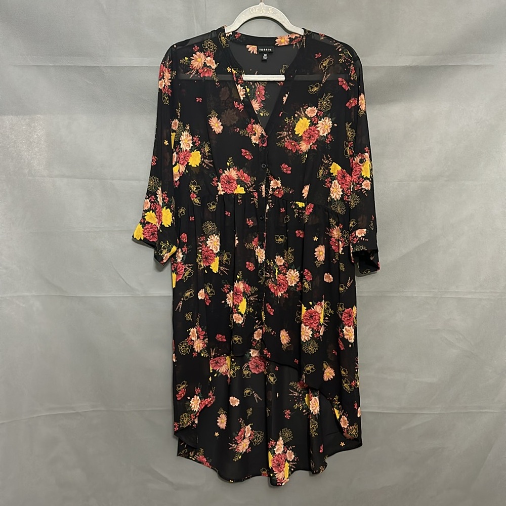 Torrid Black Floral Top - Picture 3 of 7